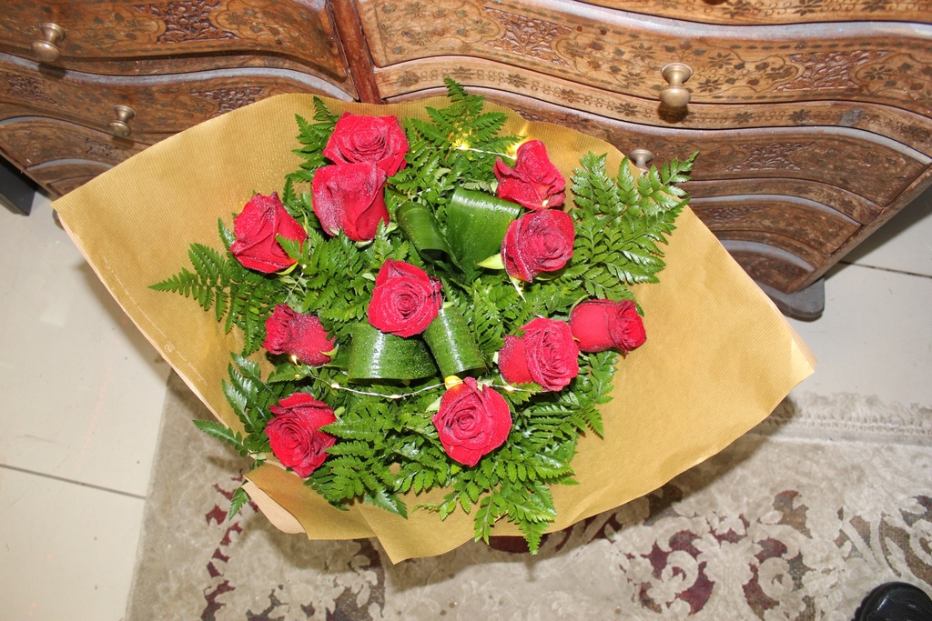 Bisous Biss Bouquet Rond De Roses Rouges